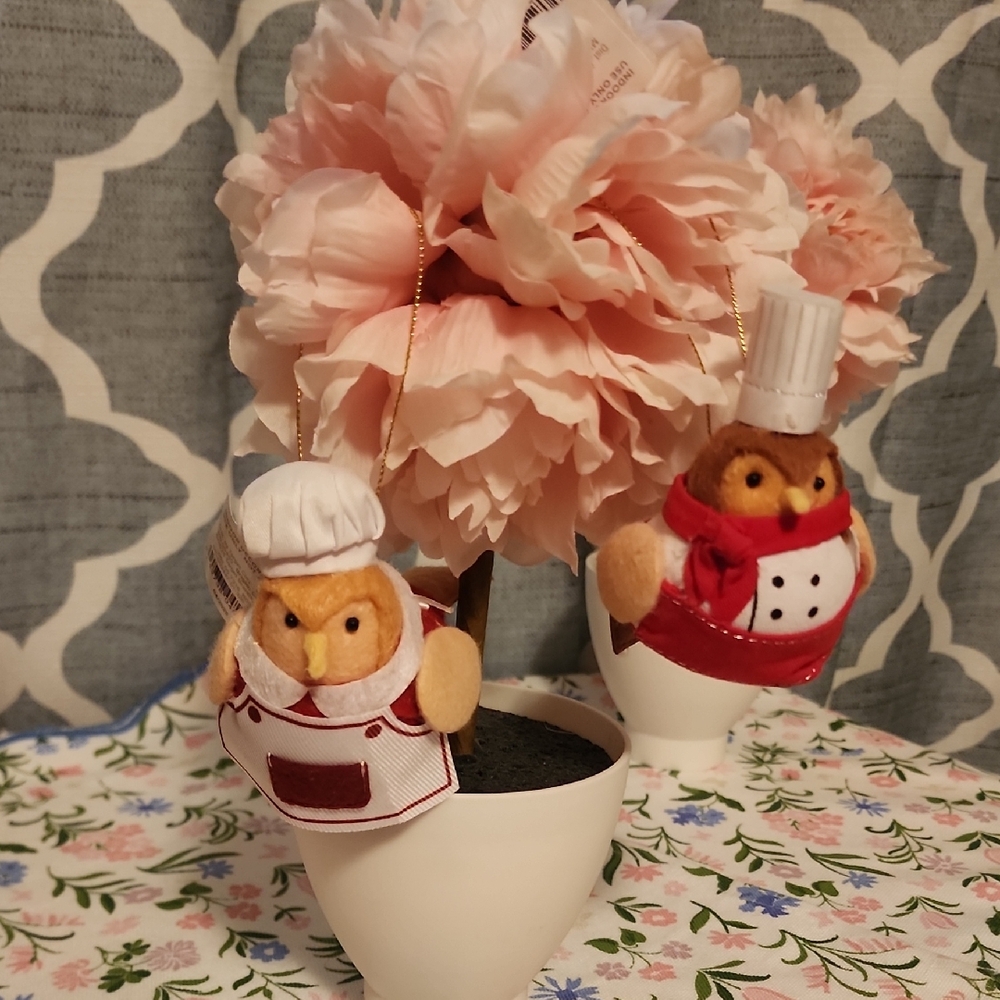 Wondershop Floral Ornament with Pink and Green Accents